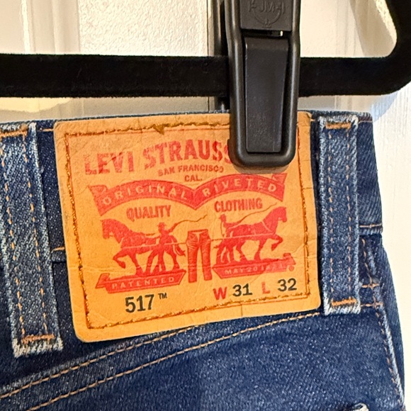 Levi's 517 Men's Straight Jeans in Dark Indigo - Picture 2 of 3